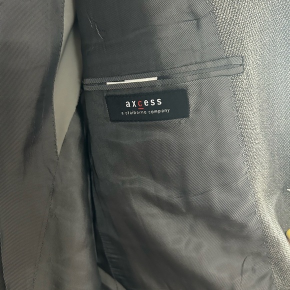 Axcess Grey 2 button men’s blazer •Used • Size: 40R - Picture 6 of 6